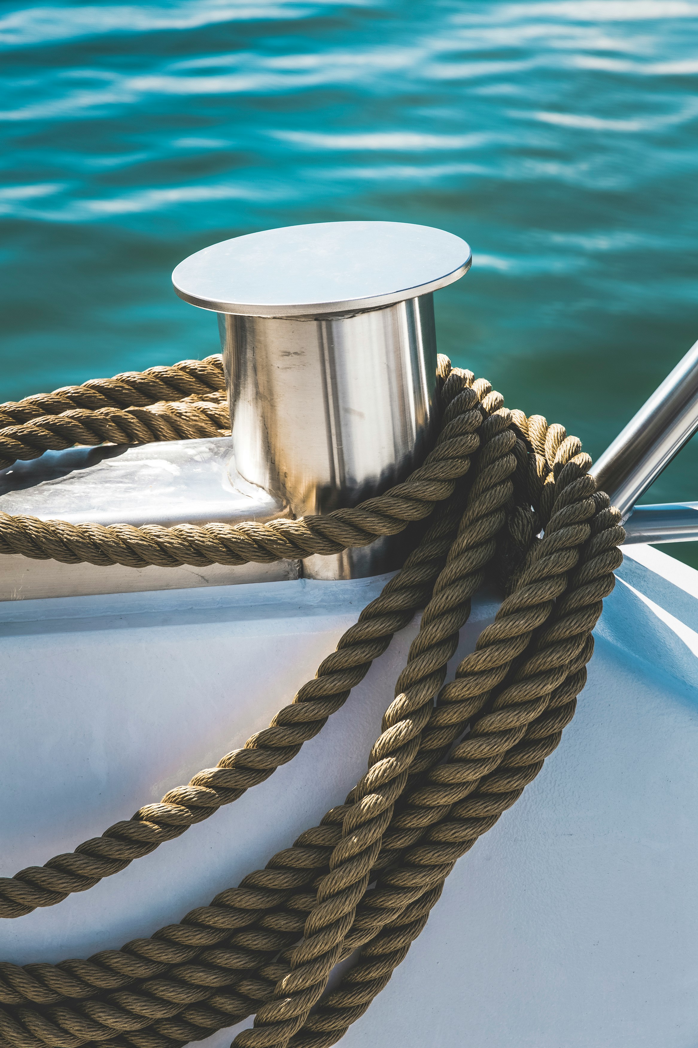 brown boat rope